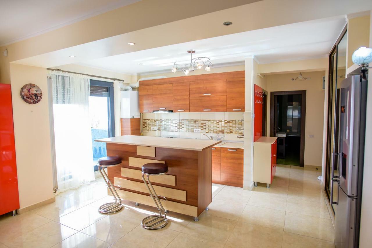 C&Y Zev Apartments Mamaia Exterior foto
